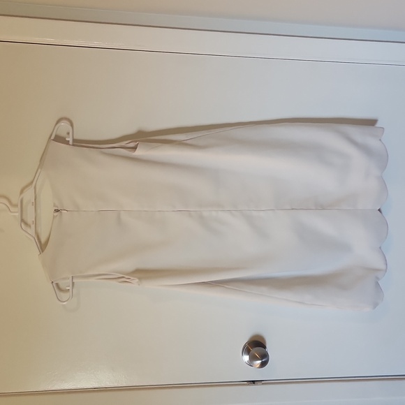 MISSGUIDED white dress - Picture 4 of 7